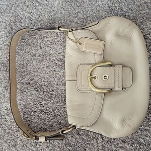 Leather shoulder bag